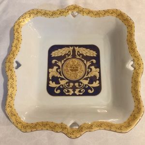 $5 when Bundled with 2 other items. 
Vintage Fine Porcelain 9" Dish w/Gold Trim